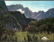 cr GerhardKlammet-Alps02-KruezeckNearGarmischViewTowardZugsp. Klammet, 