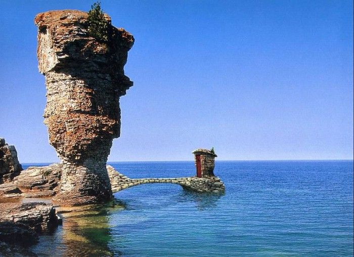 Outhouses - Rock Carved Comfort, De. ���������