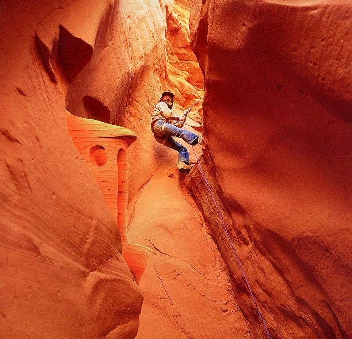 Outhouses - Cliffside Comfort Station, De. ���������