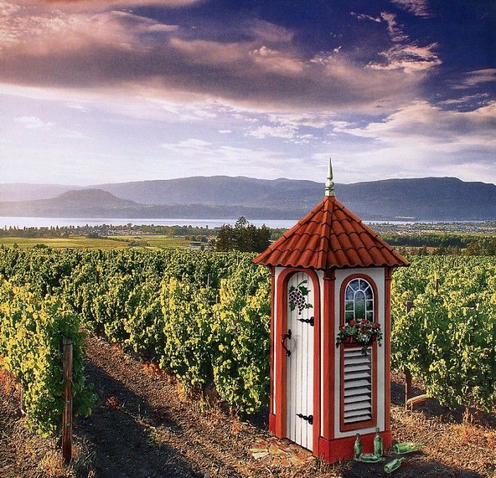 Outhouses - Spanish Abode, De. 