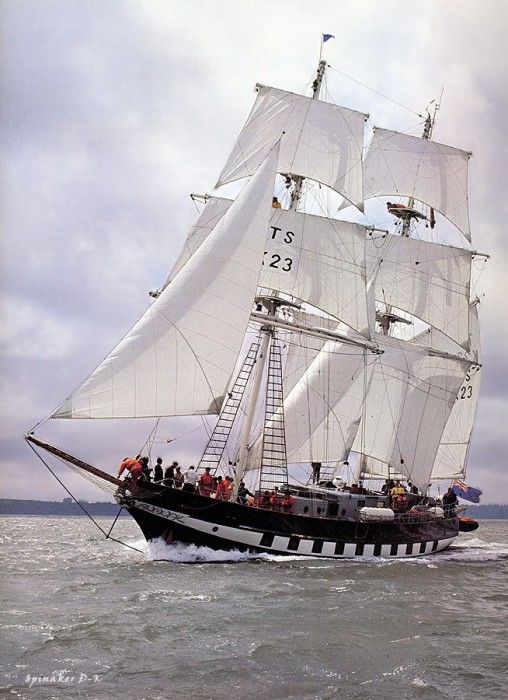 dk tall ships royalist brig lyr 1971. 